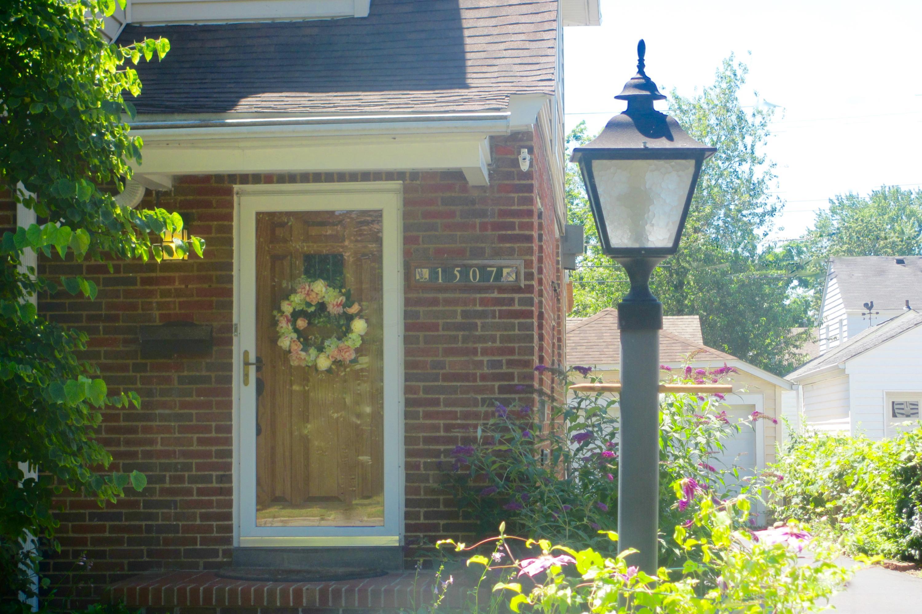 1507 Cardiff Road Upper Arlington, OH 43221 - Photo 4 of 49