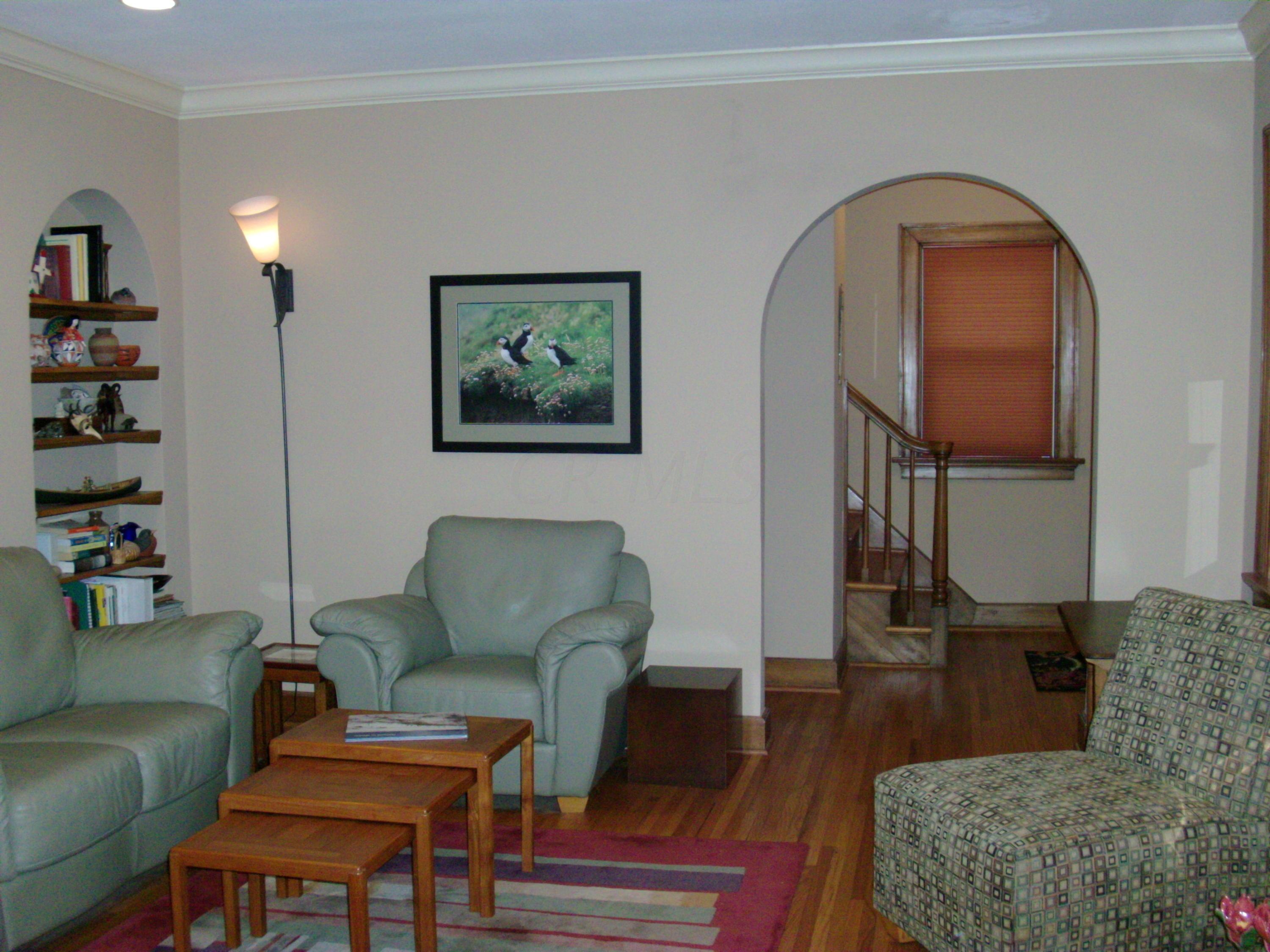 1507 Cardiff Road Upper Arlington, OH 43221 - Photo 5 of 49