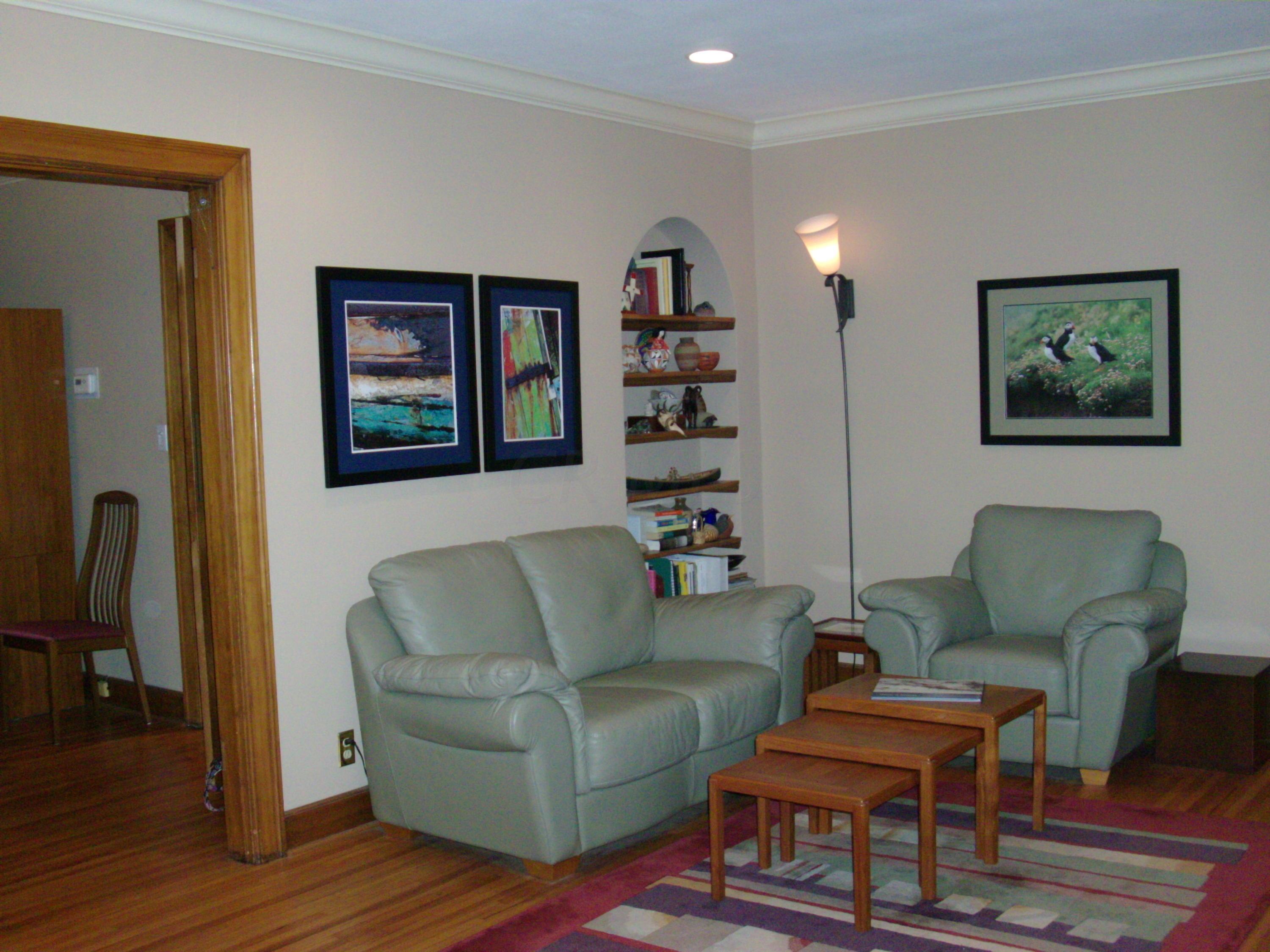 1507 Cardiff Road Upper Arlington, OH 43221 - Photo 10 of 49