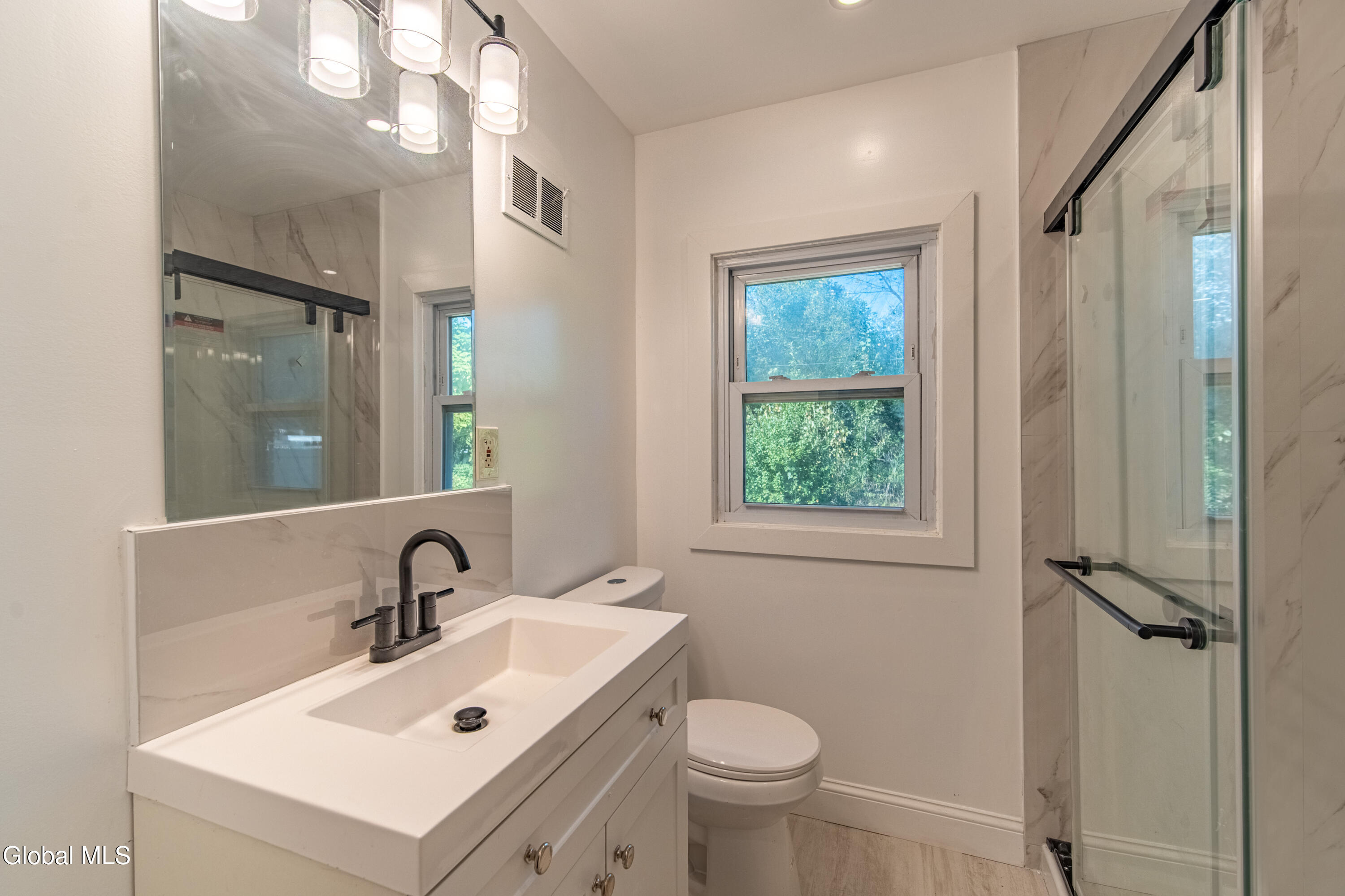 2313 Balltown Road Niskayuna, NY 12309 - Photo 16 of 35 2313 Balltown Rd