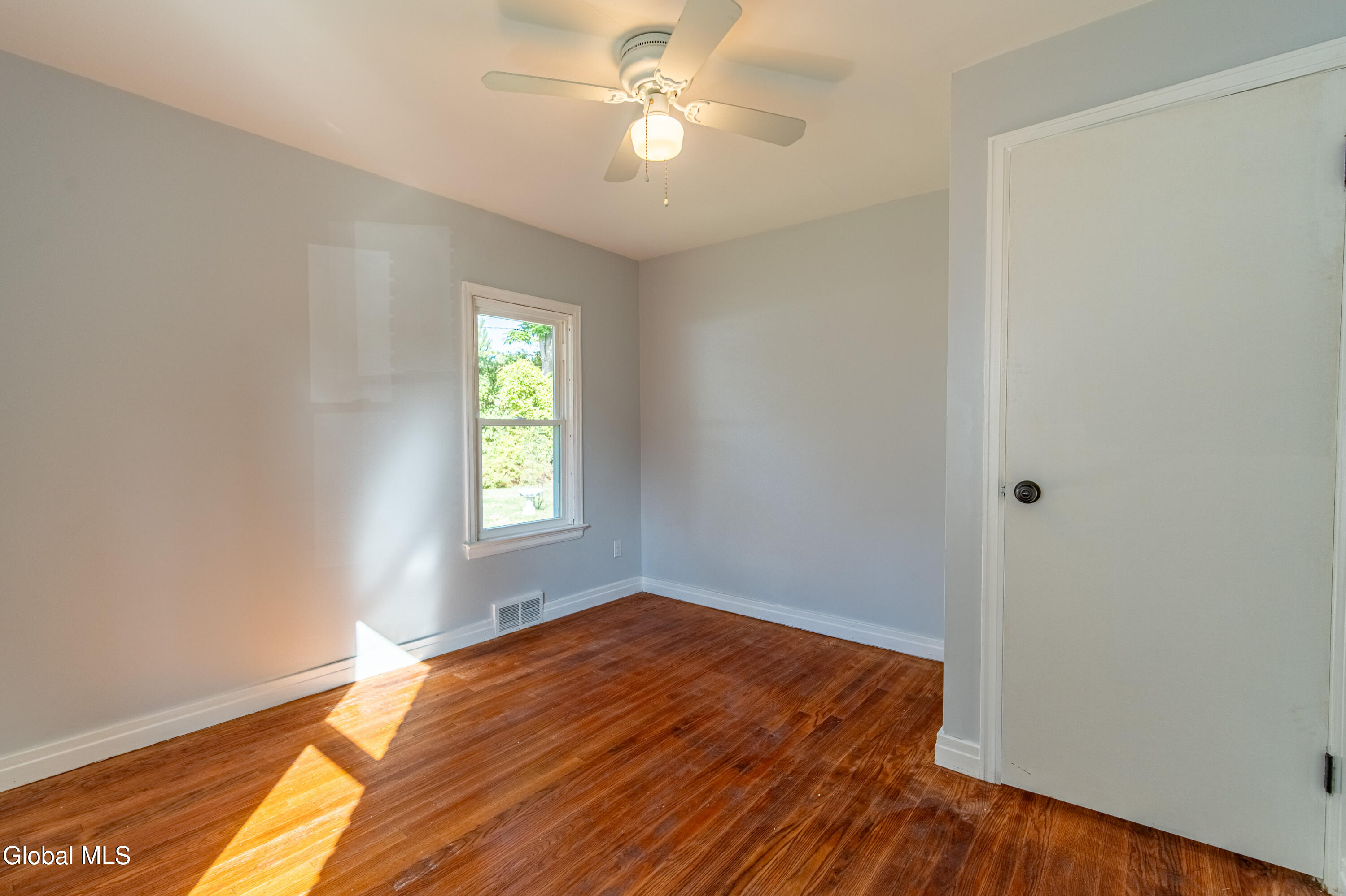 2313 Balltown Road Niskayuna, NY 12309 - Photo 22 of 35 2313 Balltown Rd