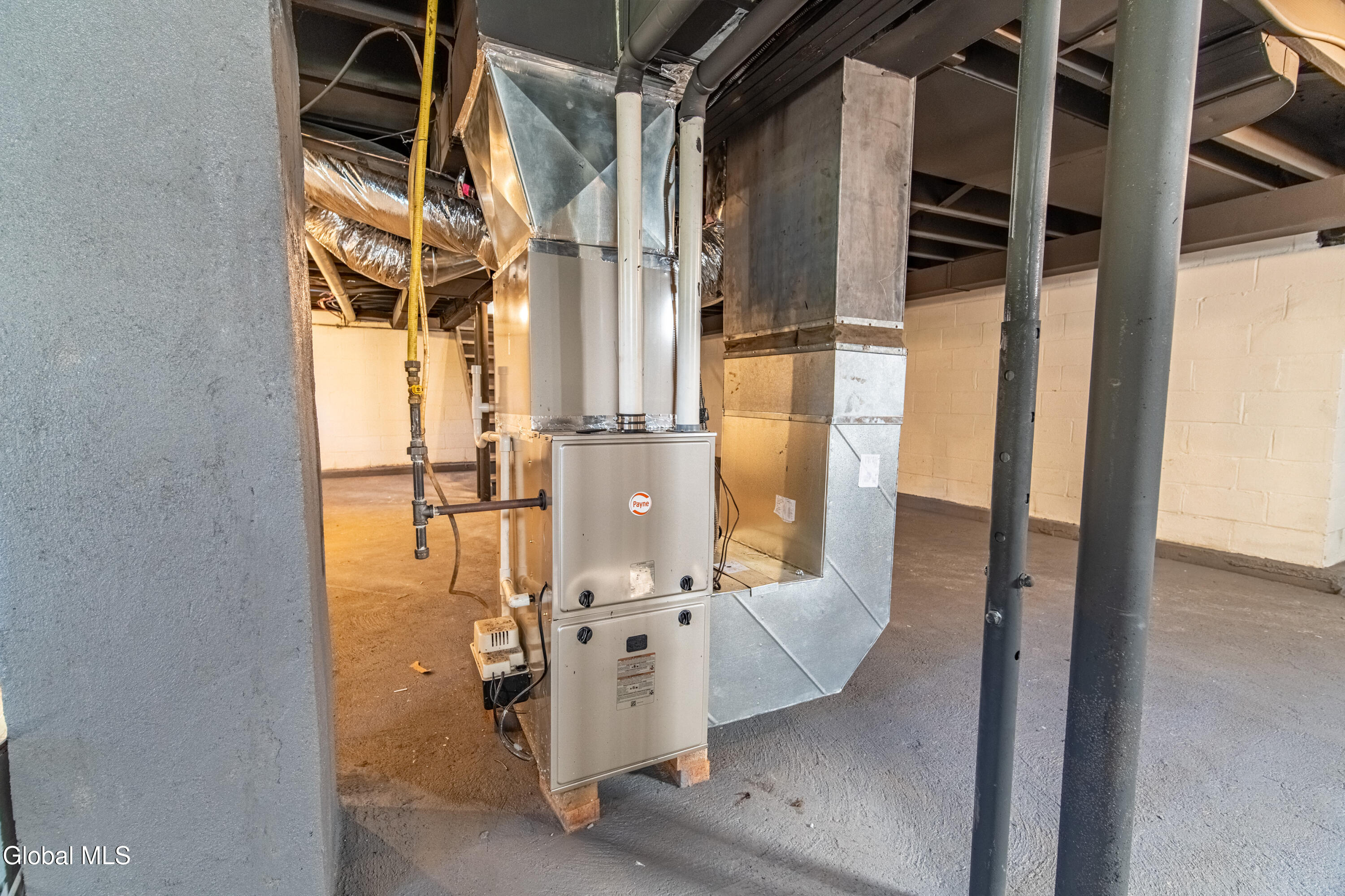 2313 Balltown Road Niskayuna, NY 12309 - Photo 34 of 35 2313 Balltown Rd