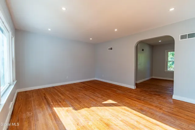 $375,000 | 2313 Balltown Road, Niskayuna, NY 12309