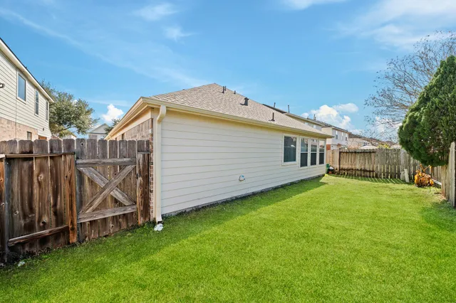 $2,000 | 15519 Elm Leaf Place, Cypress, TX 77429