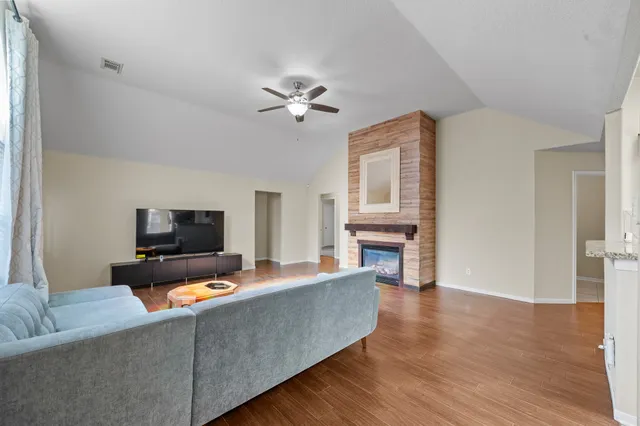 $2,000 | 15519 Elm Leaf Place, Cypress, TX 77429