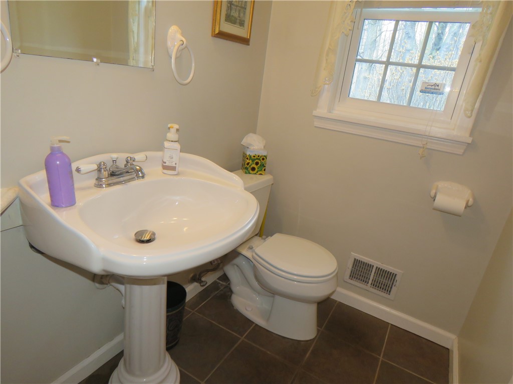 6 Maplegrove Drive Ogden, NY 14428 - Photo 15 of 41