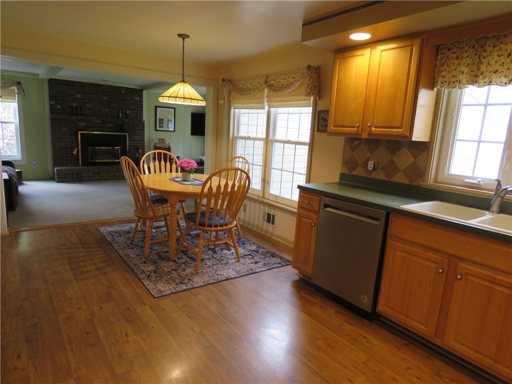 6 Maplegrove Drive Ogden, NY 14428 - Photo 8 of 41