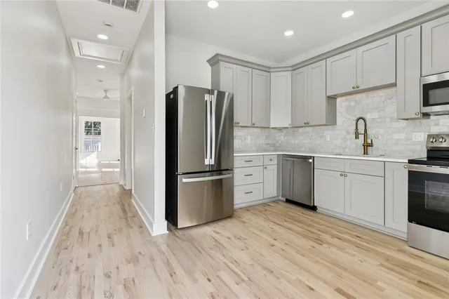 $1,450 | 833 Delachaise Street, Unit 202, New Orleans, LA 70115