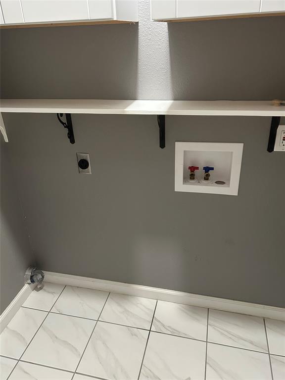 401 South Ave H Olney, TX 76374 - Photo 14 of 22 a view of utility room