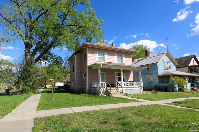 $105,000 | 628 State Street, Emporia, KS 66801