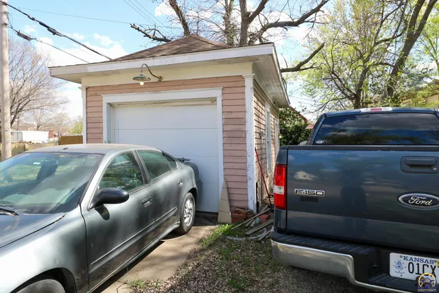 $105,000 | 628 State Street, Emporia, KS 66801