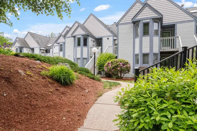 $550,000 | 738 Weirs Boulevard, Unit 34, Laconia, NH 03246