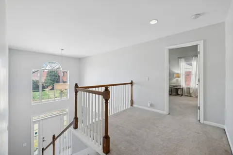 a view of entryway with livingroom