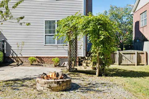 a view of outdoor space