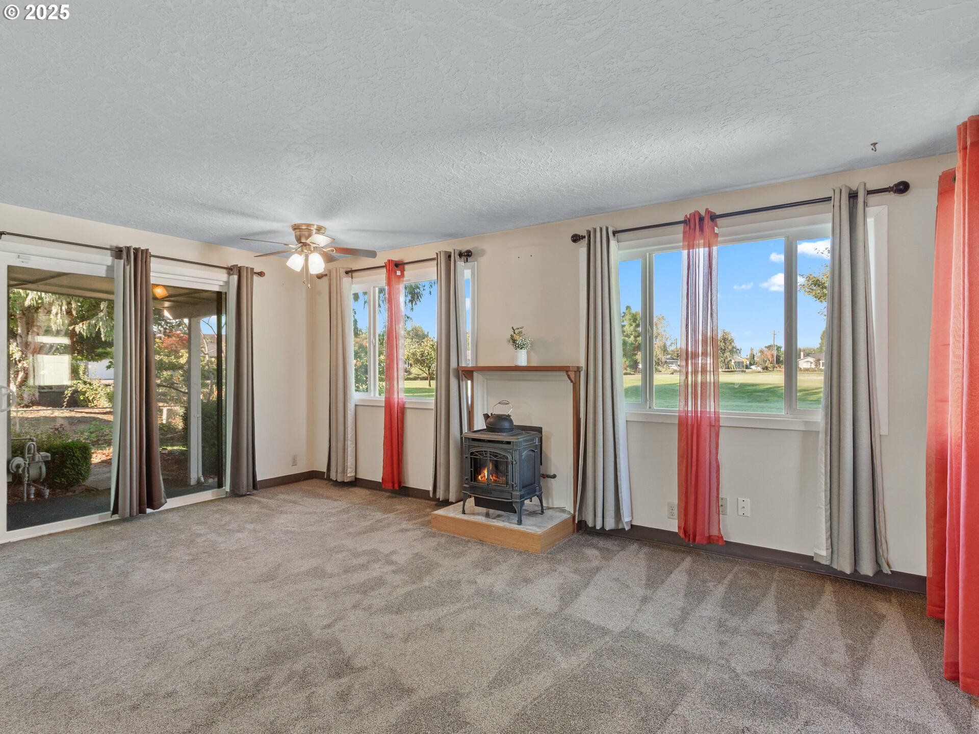 1075 Princeton Road Woodburn, OR 97071 - Photo 14 of 48