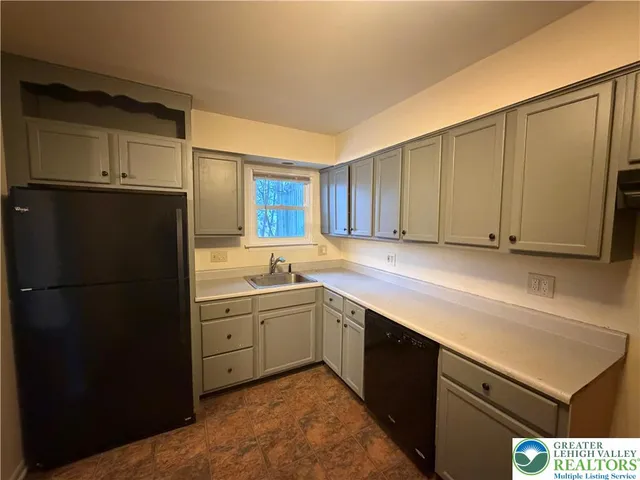 $1,800 | 1199 Eagle Street, Lower Macungie Township, PA 18106