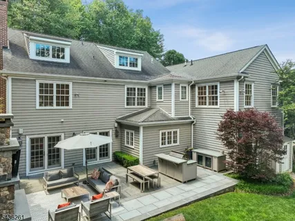 $3,295,000 | 20 Country Club Drive, Chatham, NJ 07928