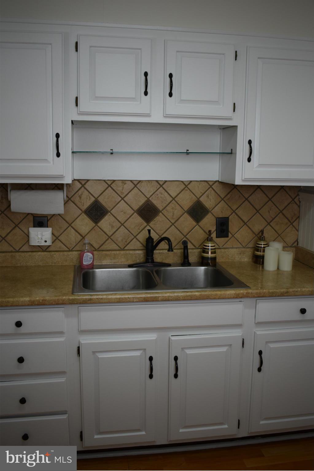 1805 Willow Spring Road Baltimore, MD 21222 - Photo 11 of 30 Kitchen