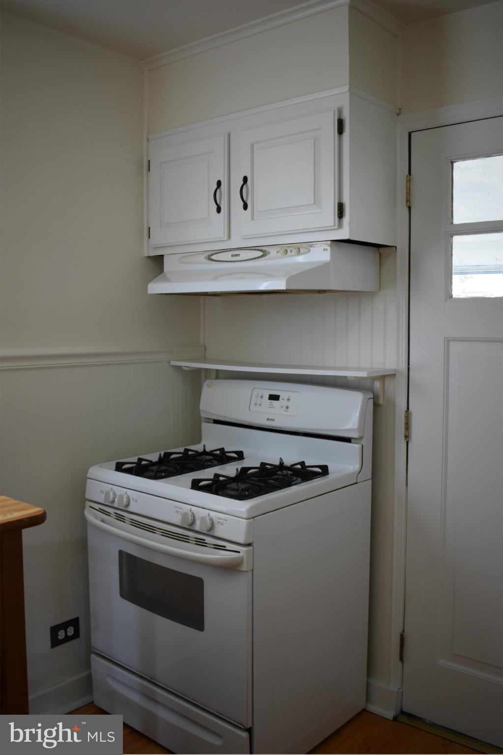 1805 Willow Spring Road Baltimore, MD 21222 - Photo 12 of 30 Kitchen
