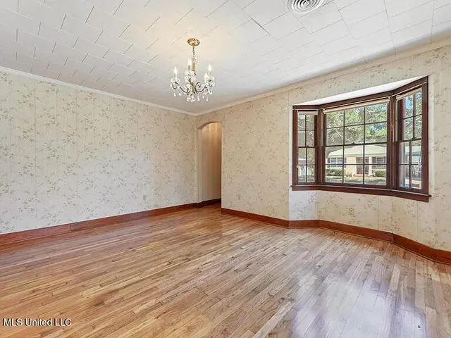 $1,900 | 1085 Cherokee Street, Biloxi, MS 39530