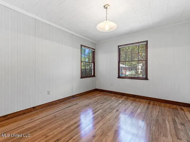 $1,900 | 1085 Cherokee Street, Biloxi, MS 39530