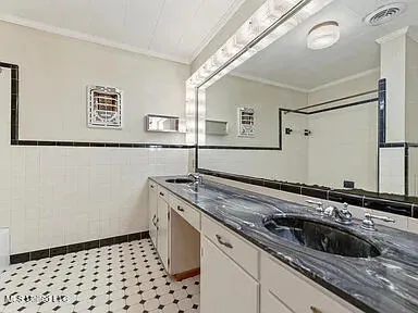 $1,900 | 1085 Cherokee Street, Biloxi, MS 39530