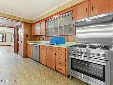 $1,900 | 1085 Cherokee Street, Biloxi, MS 39530