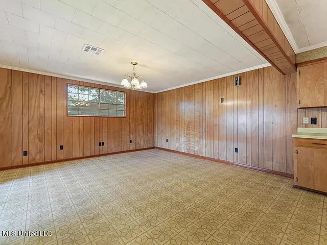 $1,900 | 1085 Cherokee Street, Biloxi, MS 39530