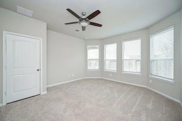 $2,000 | 2710 Hoffman Lane, Conroe, TX 77304