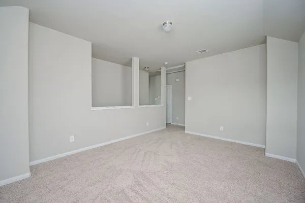 $2,000 | 2710 Hoffman Lane, Conroe, TX 77304