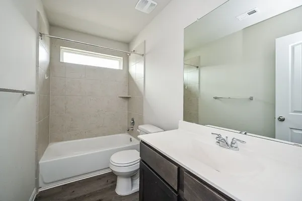 $2,000 | 2710 Hoffman Lane, Conroe, TX 77304