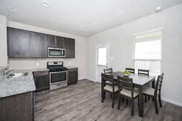 $2,000 | 2710 Hoffman Lane, Conroe, TX 77304