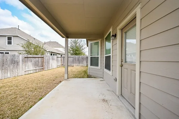 $2,000 | 2710 Hoffman Lane, Conroe, TX 77304