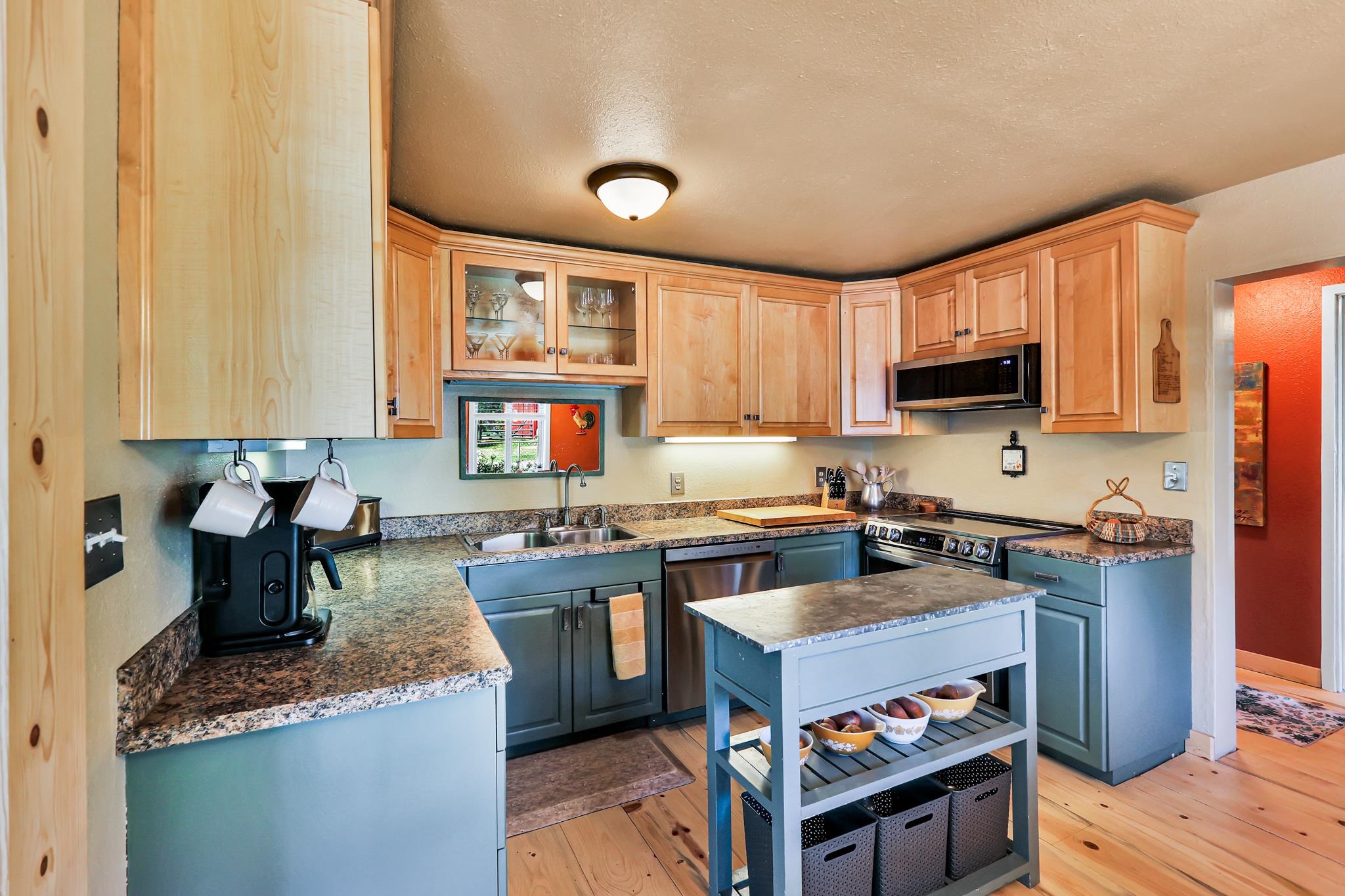 7114 South Plymouth Road Spokane, WA 99224 - Photo 7 of 25