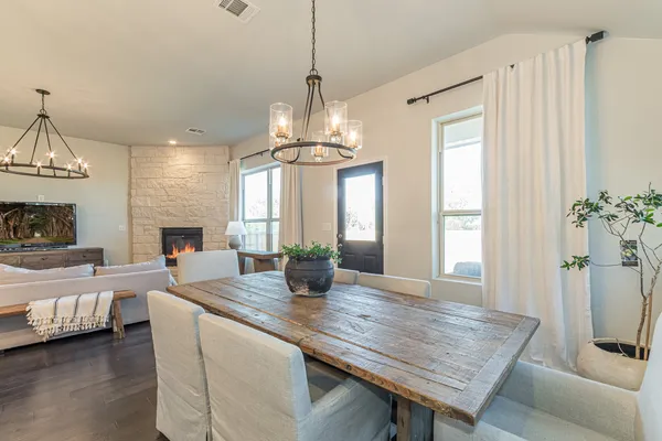 $2,200 | 2745 Ridge Forest Drive, New Braunfels, TX 78130