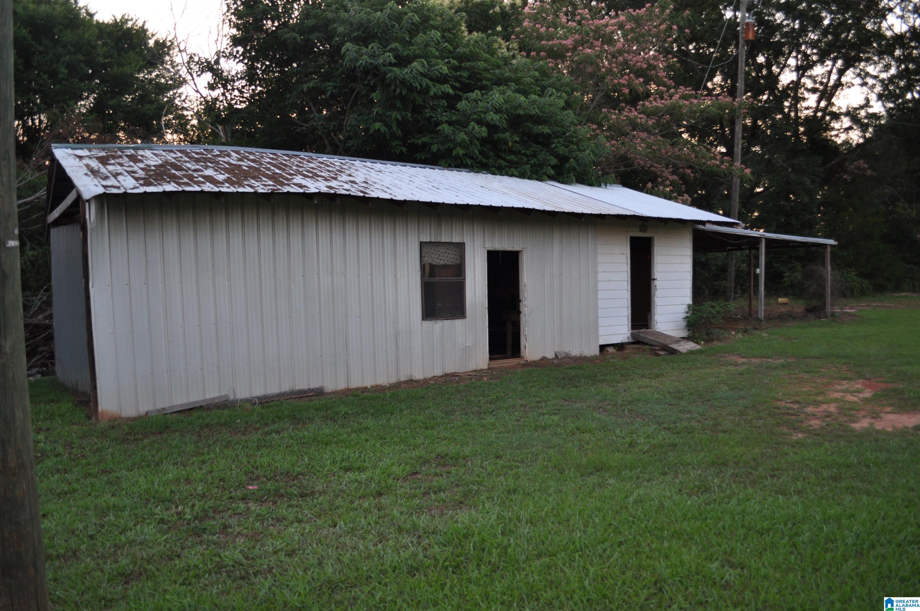 2068 Berry Road Selma, AL 36701 - Photo 20 of 22