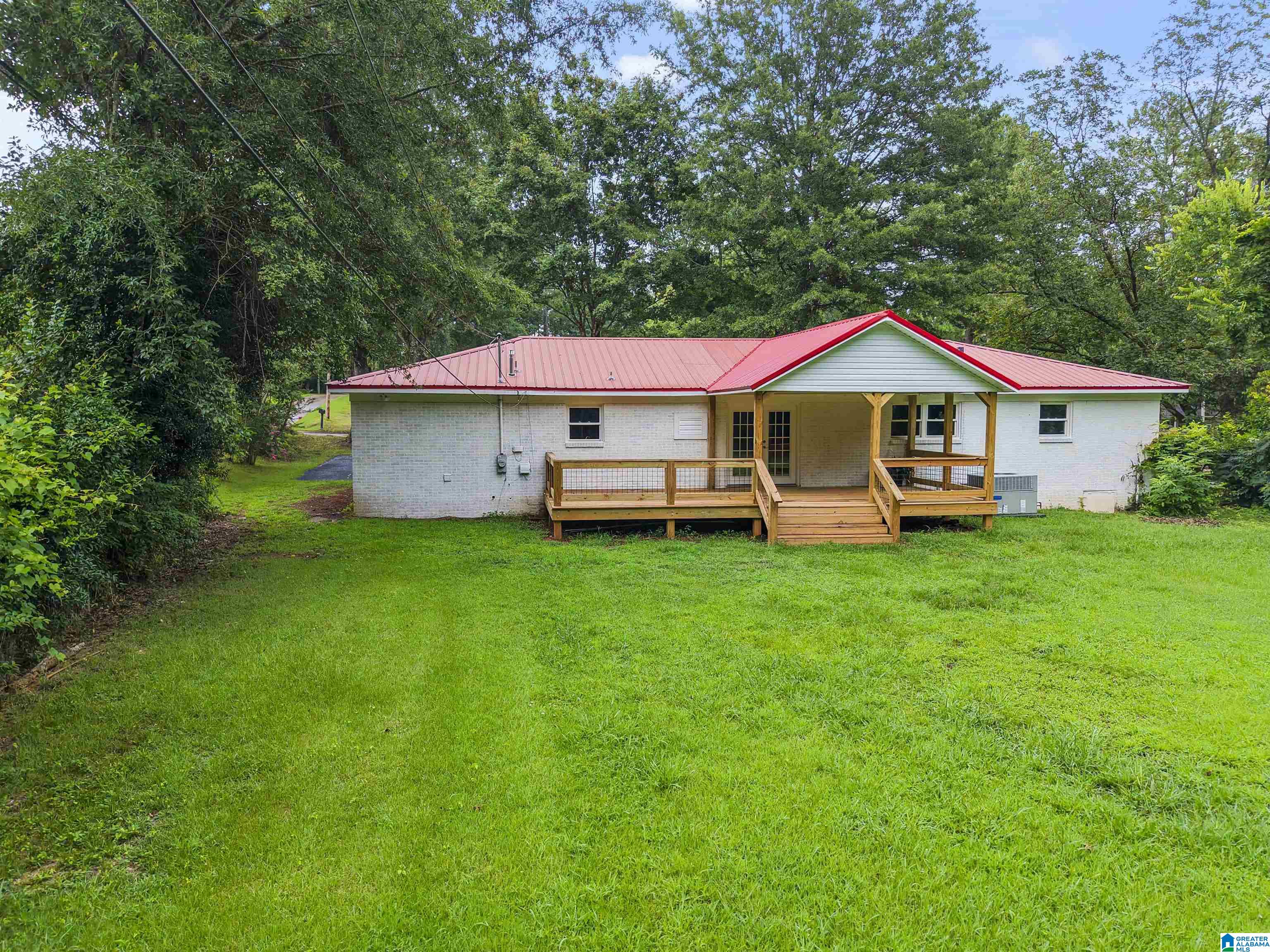 2409 Overhill Road Sylacauga, AL 35150 - Photo 5 of 26