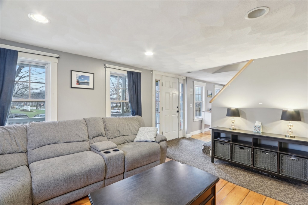 15 Andover Street Georgetown, MA 01833 - Photo 11 of 42