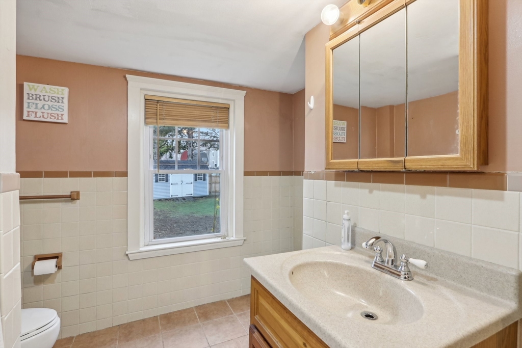 15 Andover Street Georgetown, MA 01833 - Photo 19 of 42