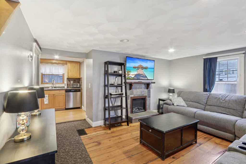 15 Andover Street Georgetown, MA 01833 - Photo 10 of 42