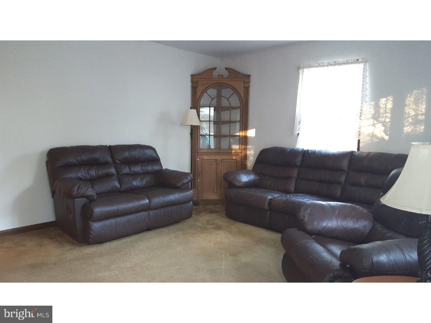 1826 Good Intent Road Deptford, NJ 08096 - Photo 2 of 13 Living Room