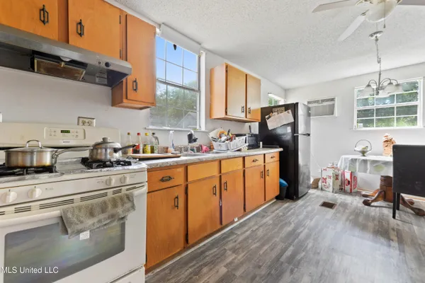 $199,900 | 3902 Pascagoula Street, Pascagoula, MS 39567