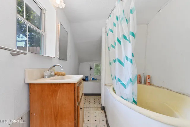 $238,000 | 3902 Pascagoula Street, Pascagoula, MS 39567