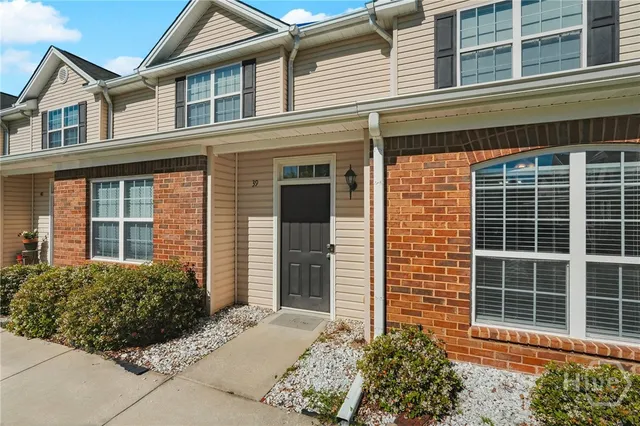 $259,800 | 400 Tibet Avenue, Unit 39, Savannah, GA 31406