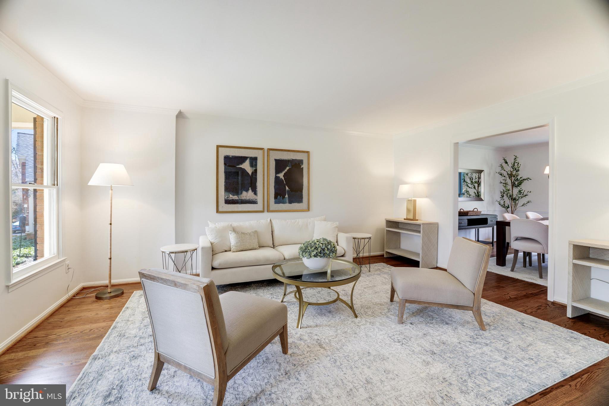 1958 Weybridge Lane Reston, VA 20191 - Photo 7 of 51 Living Room