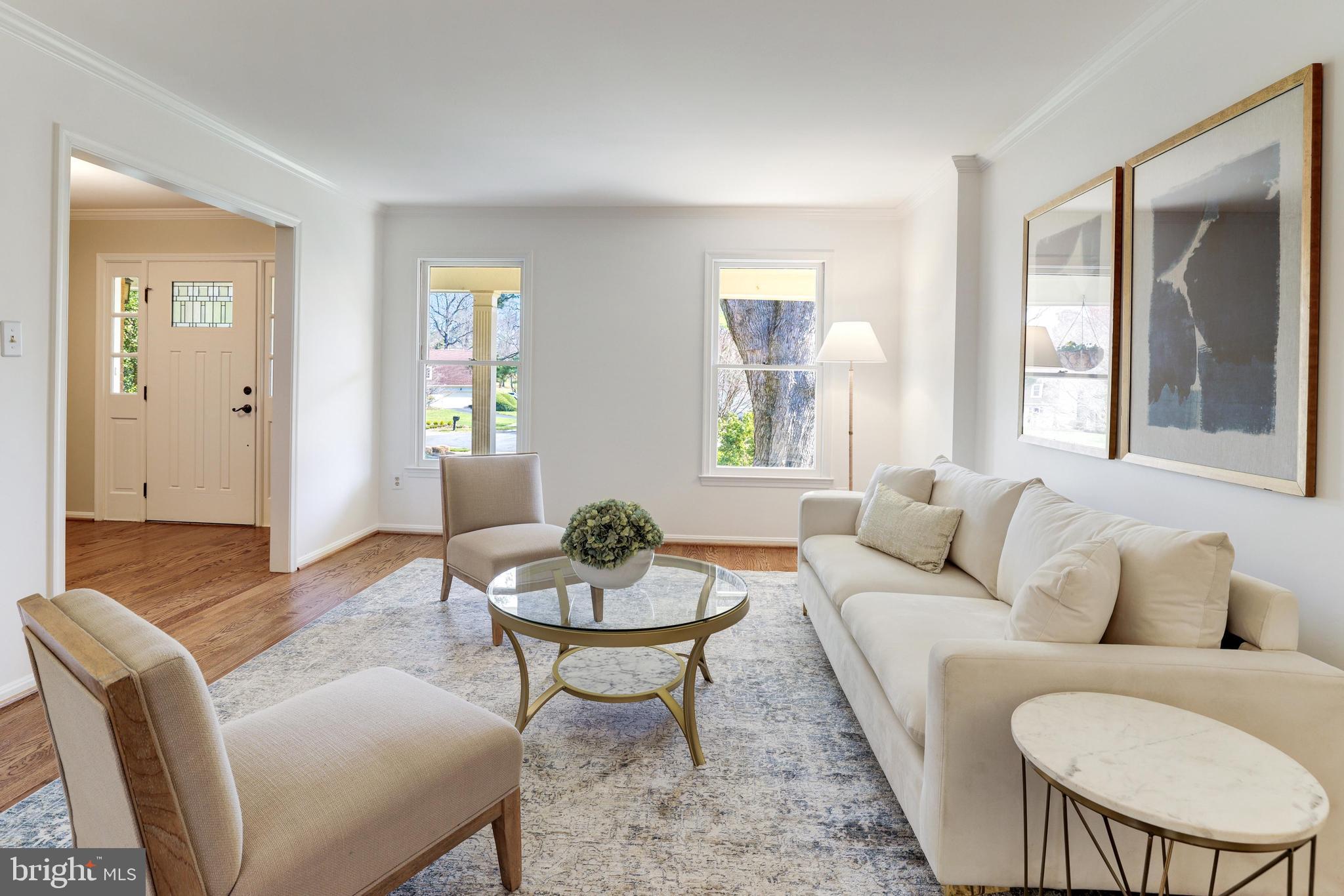 1958 Weybridge Lane Reston, VA 20191 - Photo 8 of 51 Living Room