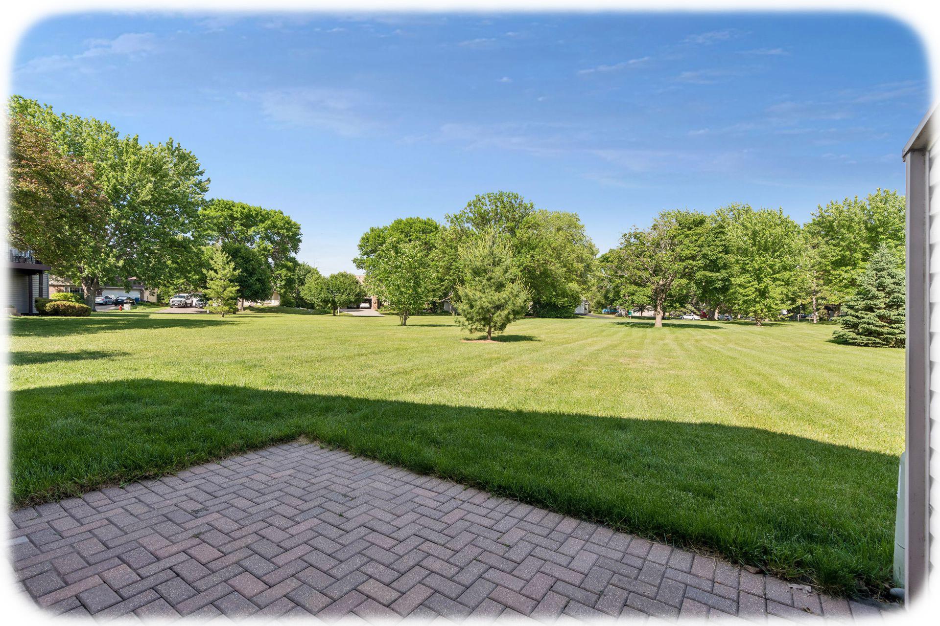 9558 Kingsview Lane North Maple Grove, MN 55369 - Photo 16 of 21