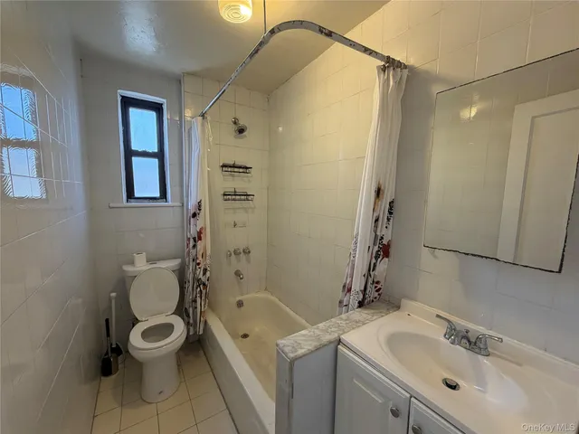 $1,800 | 107 Tibbetts Road, Unit 2C, Yonkers, NY 10705