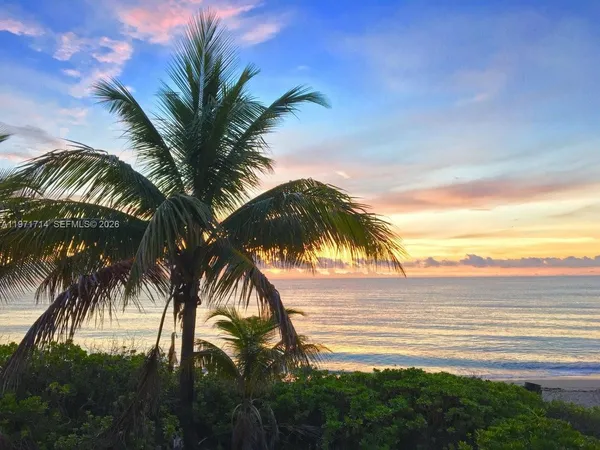 $2,600 | 1950 South Ocean Drive, Unit 18A, Hallandale Beach, FL 33009