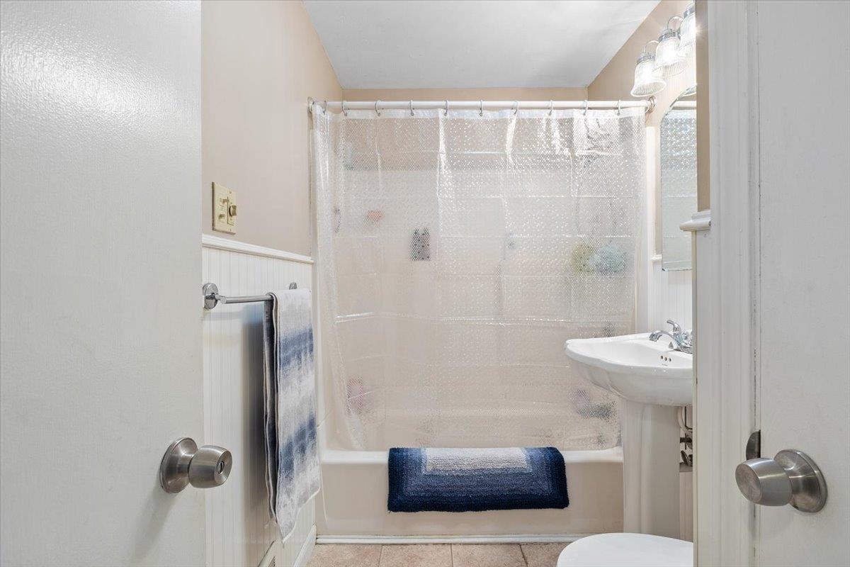 8 Wedgewood Road Dover, NH 03820 - Photo 21 of 38 Gallery Image 21
